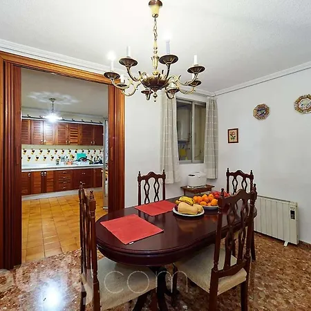 Classic Bedroom In The Center Of *